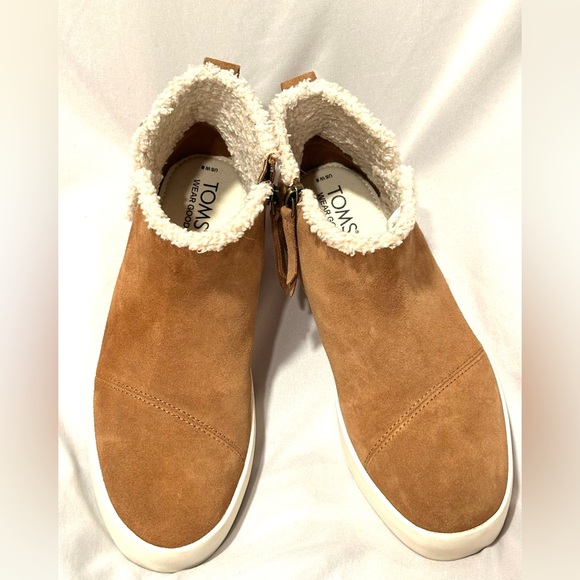 Tom’s Bootie Women's Size 8 Tan Suede - Picture 2 of 6